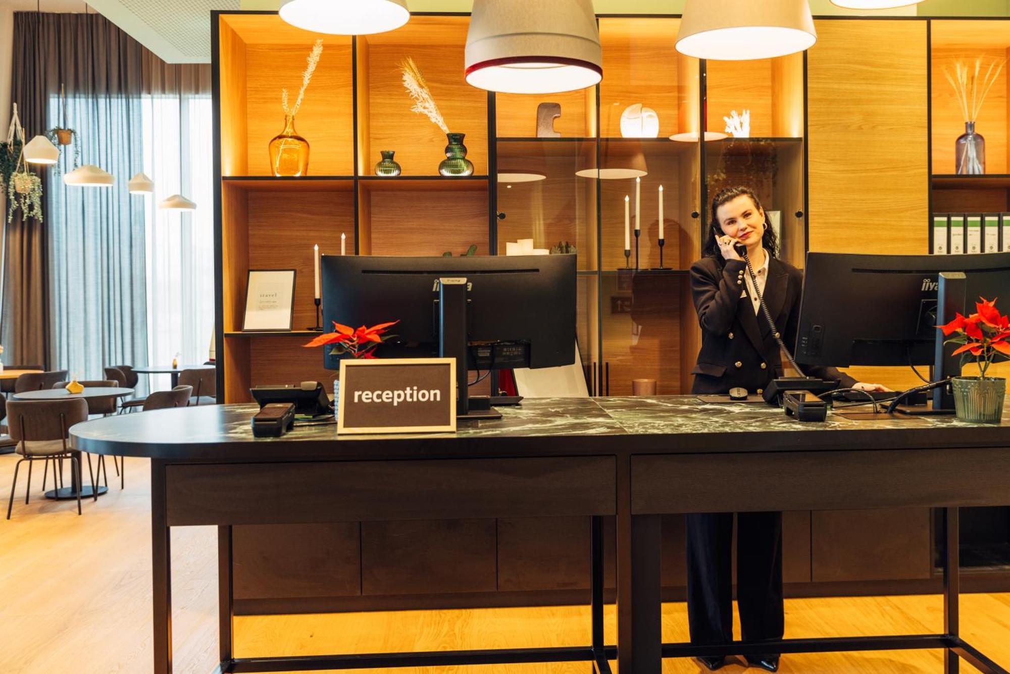 Harry'S Home Graz-Smart City Hotel & Apartments מראה חיצוני תמונה