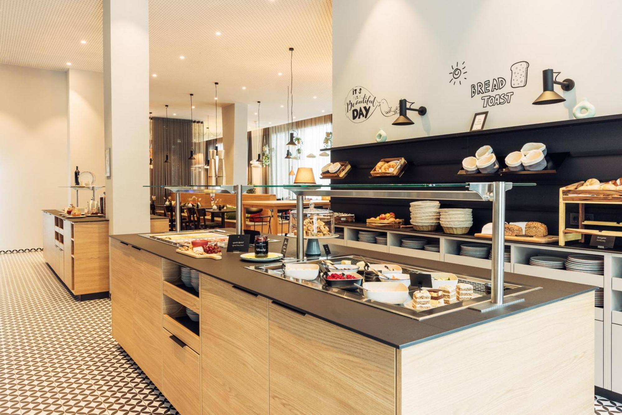 Harry'S Home Graz-Smart City Hotel & Apartments מראה חיצוני תמונה
