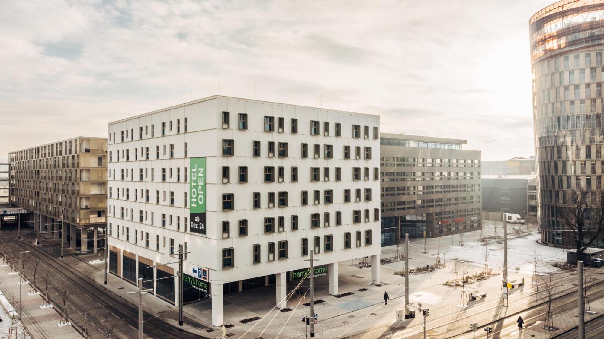 Harry'S Home Graz-Smart City Hotel & Apartments מראה חיצוני תמונה